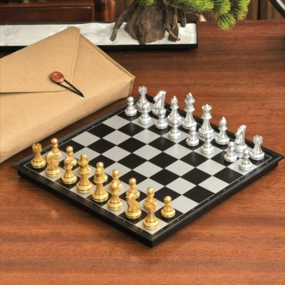 Evrensel 25/32 cm Satranç Taht - Magnetic Travel Chess incelemesi ve fiyatı