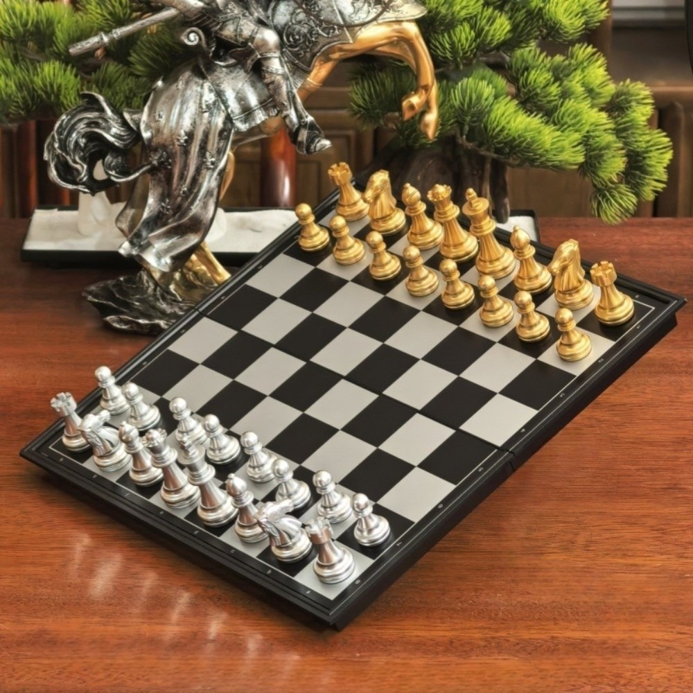 Evrensel 25/32 cm Satranç Taht - Magnetic Travel Chess incelemesi ve fiyatı