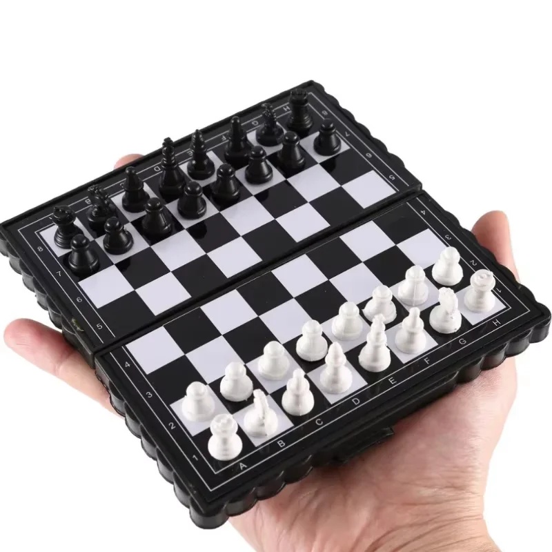 Mini Manyetik Satranç Seti Kat - Magnetic Travel Chess incelemesi ve fiyatı