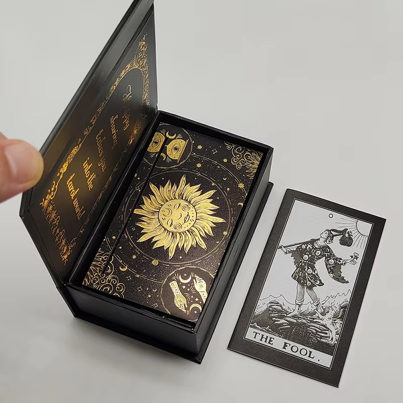 Lüks Altın Varaklı Tarot Deste - Magnetic Travel Chess incelemesi ve fiyatı